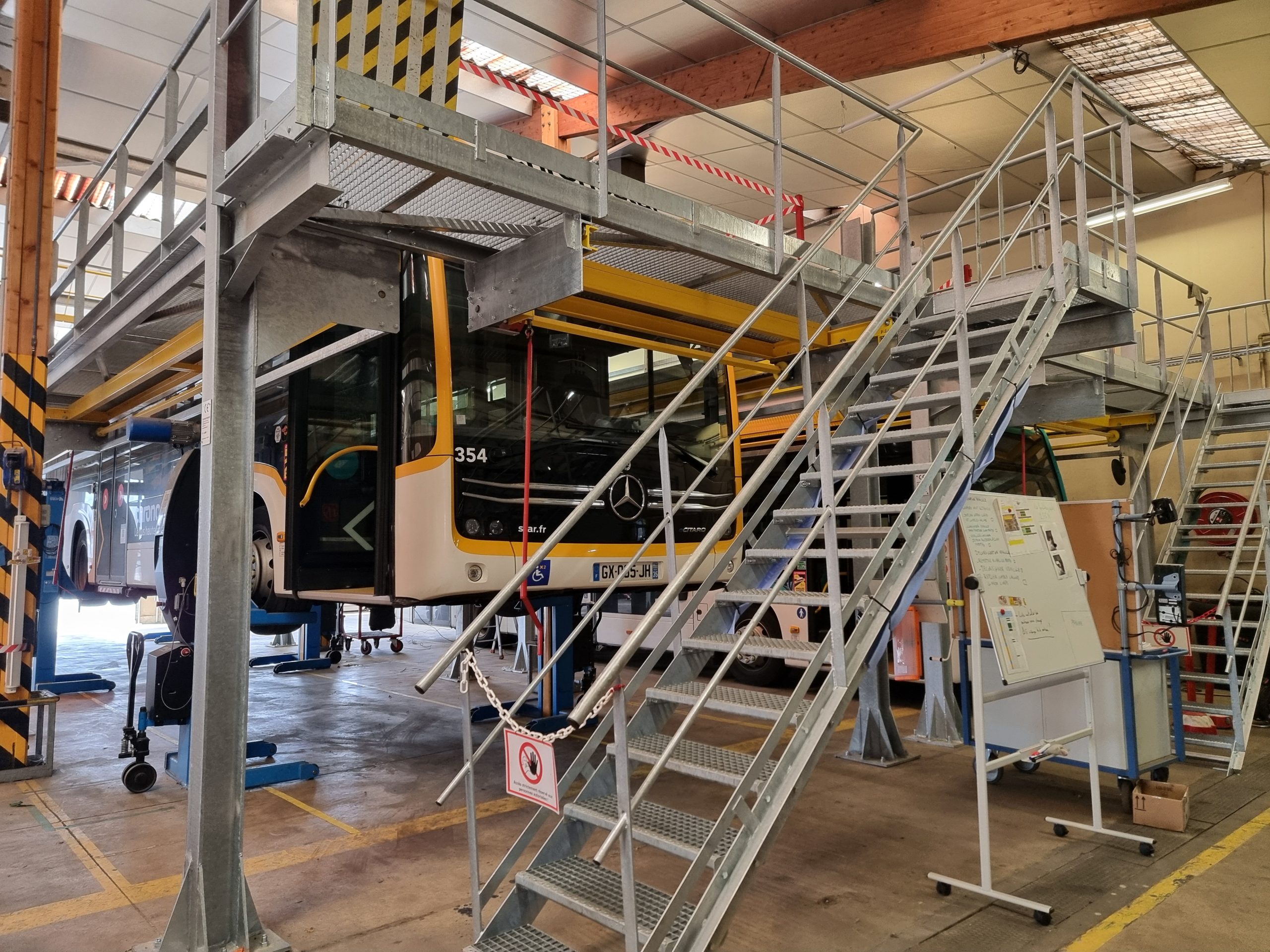Passerelles de maintenance pour bus – Une conception adaptée aux contraintes d'exploitation 2